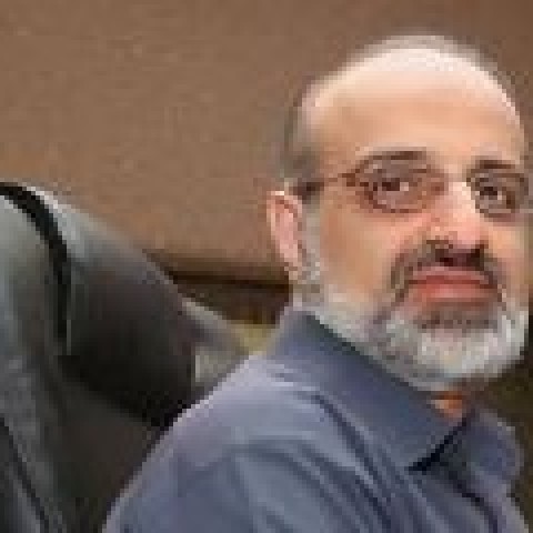 محمد اصفهانی: خودنمایی برخی جریان‌ها در موسیقی پاپ ایران، زنگ خطر وقوع یک فاجعه است