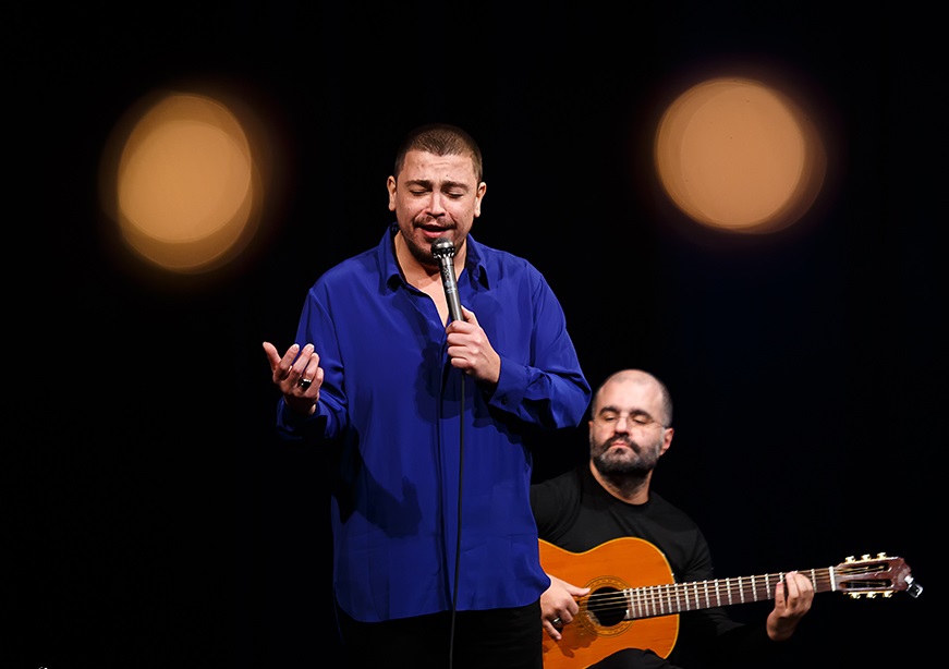 خواننده پرتغالی حاضر در سی و سومین جشنواره موسیقی فجر