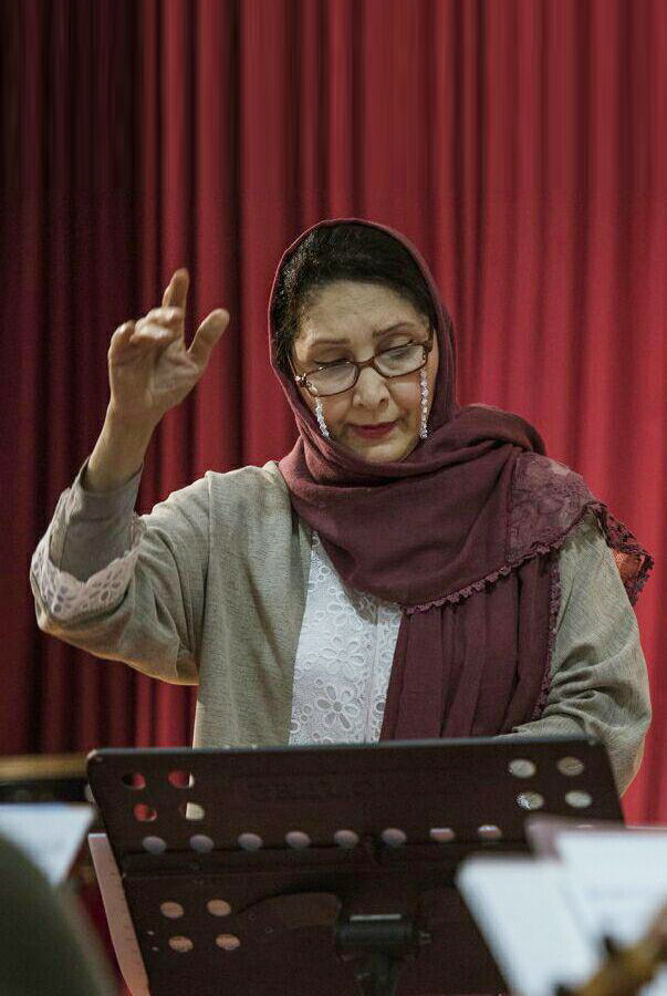 روی صحنه رفتن تنها رهبر ارکستر زن ایرانی داخل کشور بعد از ده سال